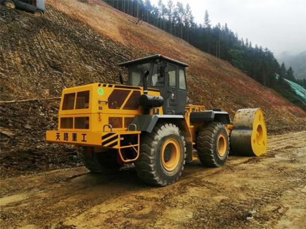 中交二航局新建廣西省南丹縣至天峨縣高速項(xiàng)目